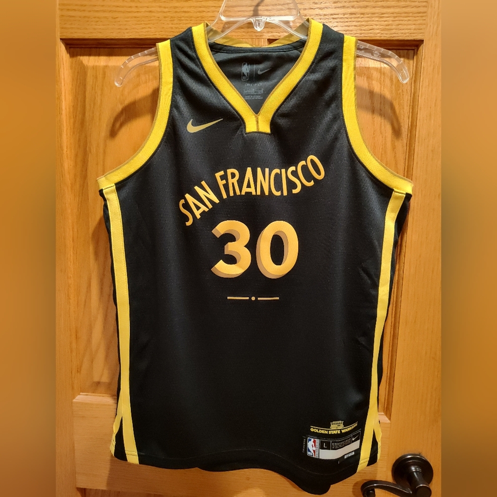 NWT Nike Youth L Golden State Warriors Jersey, #30 Stephen Curry, City Edition